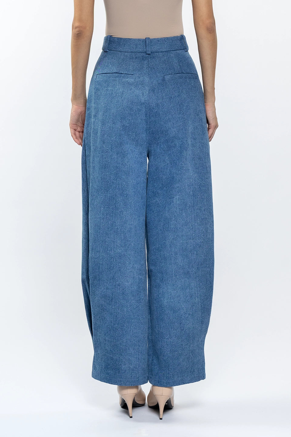 Designer Denim Women pants, shop online with free delivery in UAE. Product gallery 2