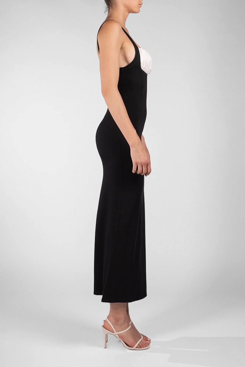 Designer Black and White Midi dresses, shop online with free delivery in UAE. Product gallery 4