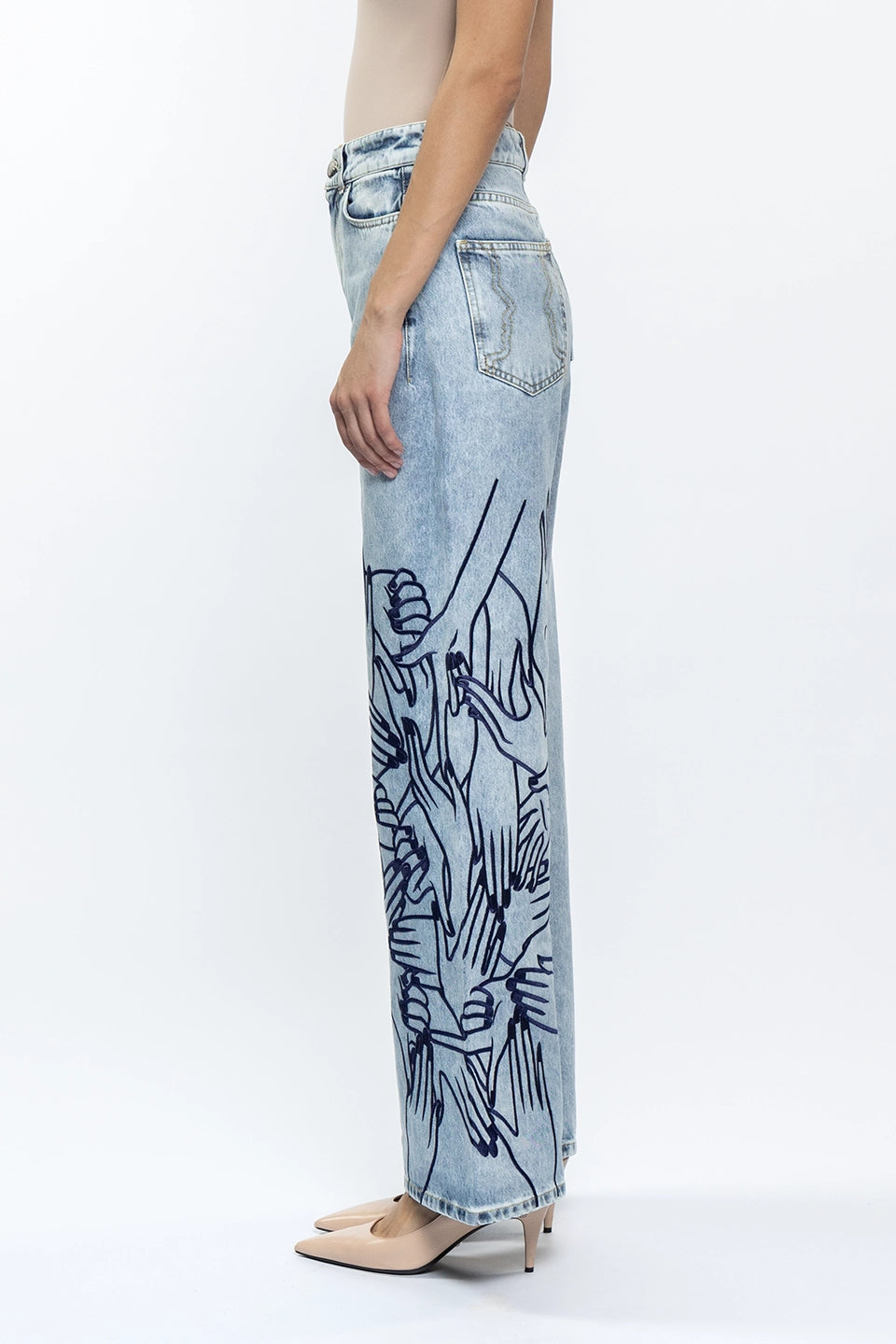 Designer Denim Women pants, shop online with free delivery in Dubai. Product gallery 3