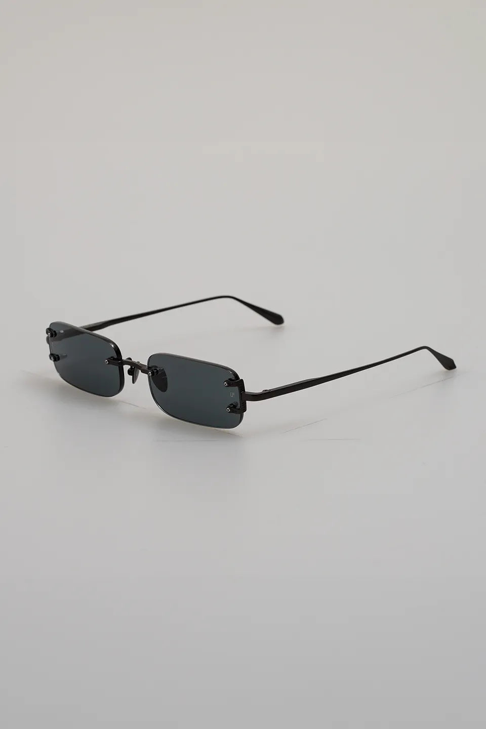 Designer  Sunglasses, shop online with free delivery in Dubai. Product gallery 3
