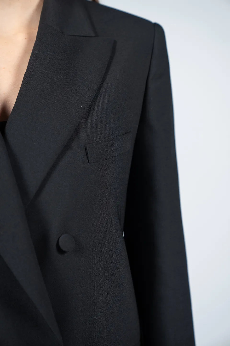 Designer Black Women blazers, Jacket, shop online with free delivery in UAE. Product gallery 5