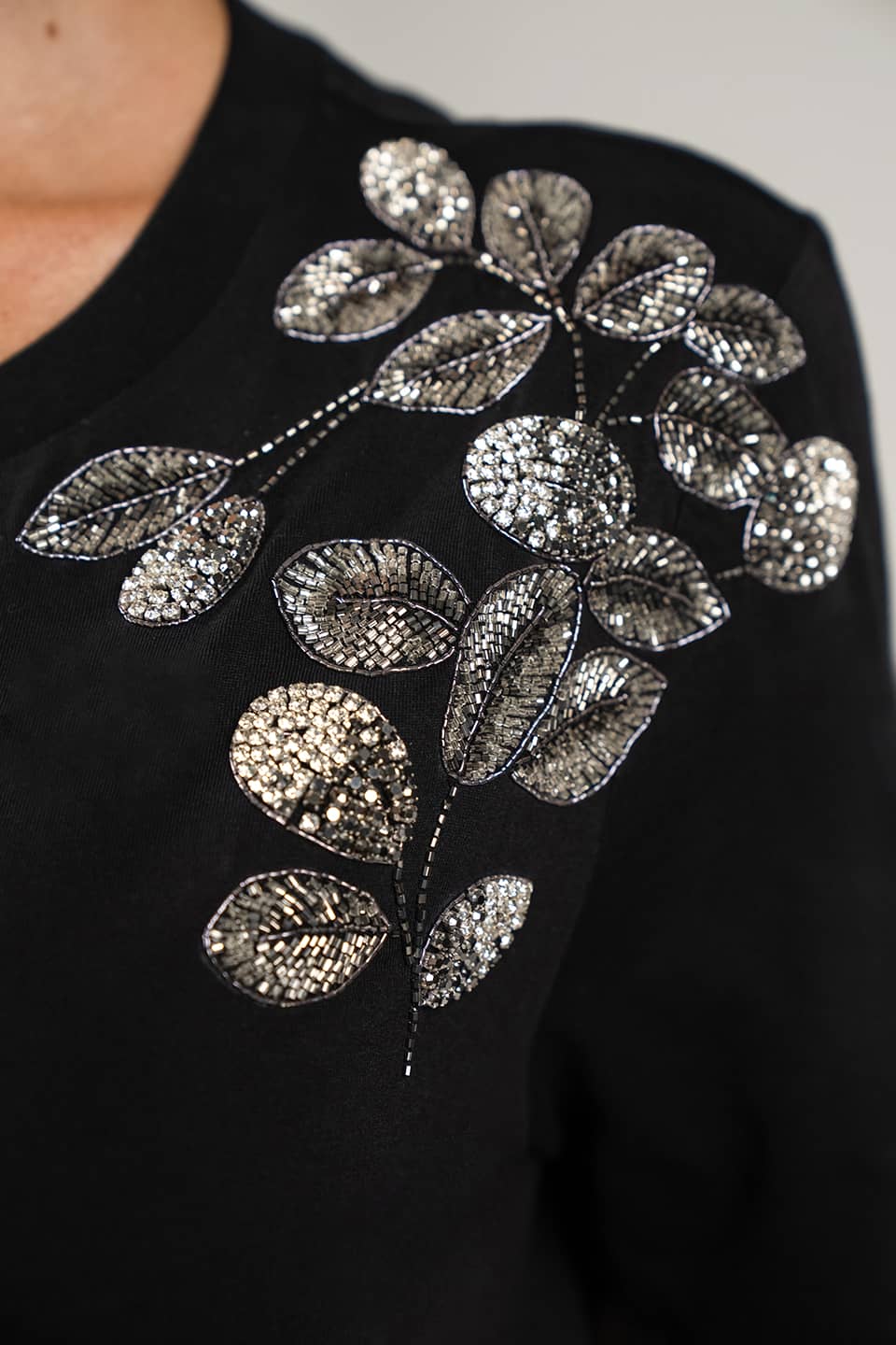 Designer Black T-shirt, shop online with free delivery in UAE. Product gallery 4
