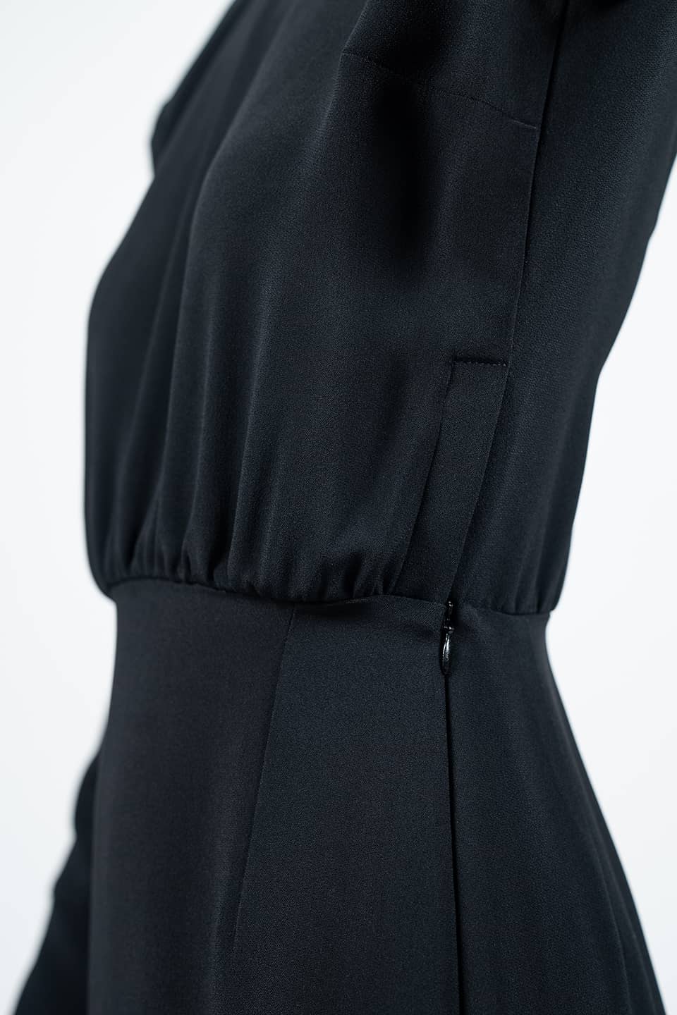 Designer Black Midi dresses, shop online with free delivery in UAE. Product gallery 7