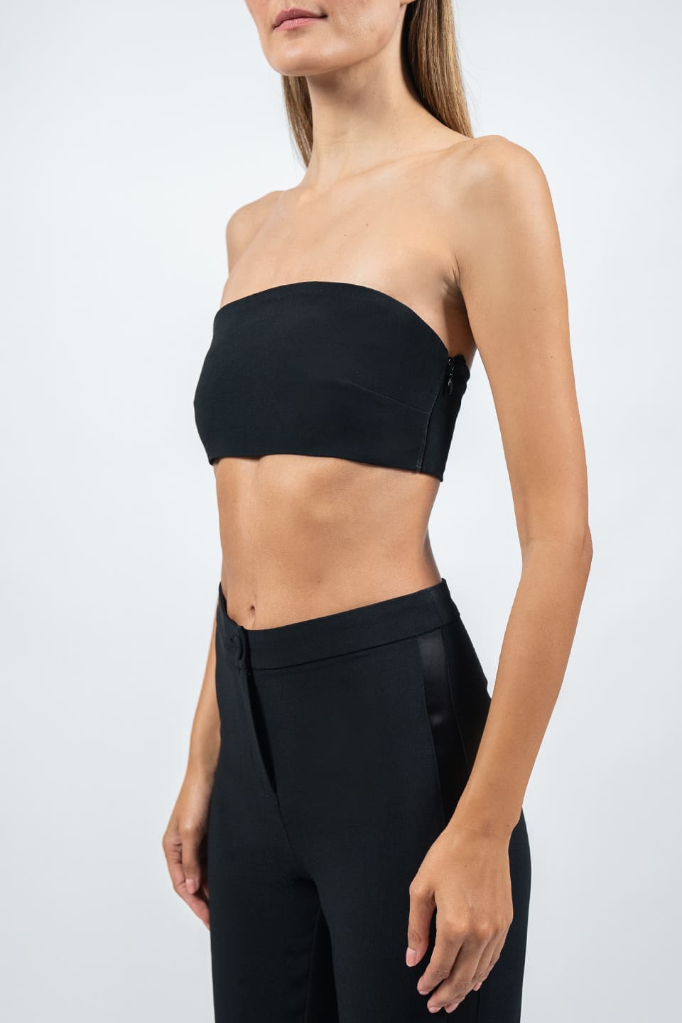 Designer Black Women short sleeve, shop online with free delivery in UAE. Product gallery 6