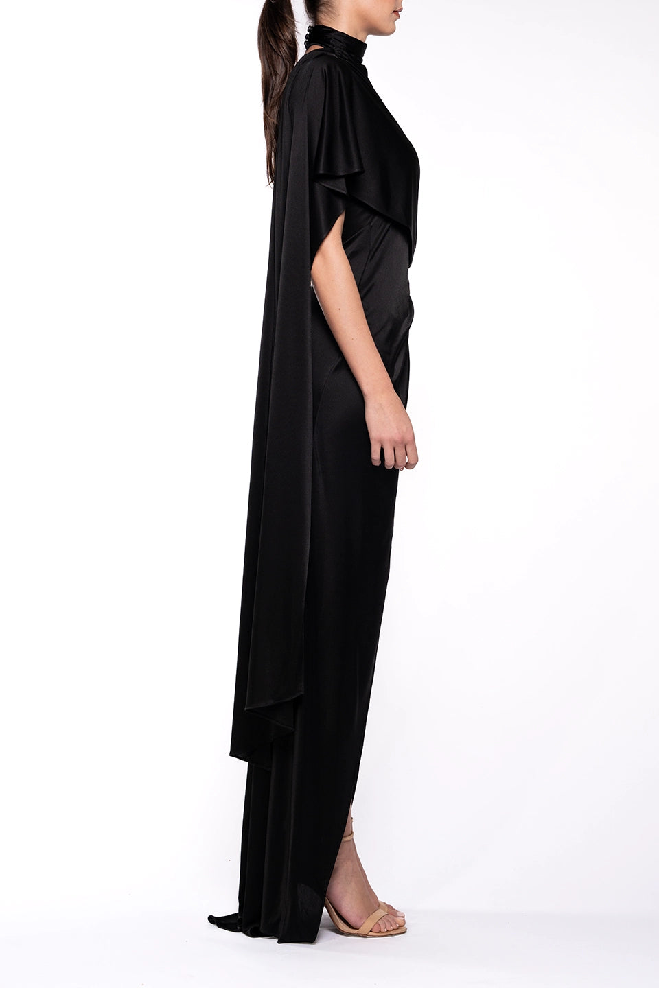 Designer Black Maxi dresses, shop online with free delivery in UAE. Product gallery 5