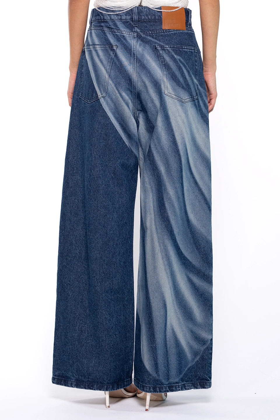 Designer Denim Women pants, shop online with free delivery in UAE. Product gallery 2