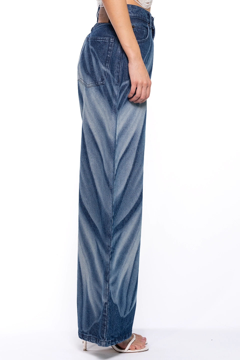 Designer Denim Women pants, shop online with free delivery in UAE. Product gallery 4
