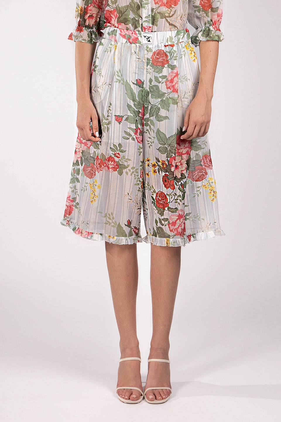 Shop online trendy Multicolor Women shorts from Vivetta Fashion designer. Product gallery 1