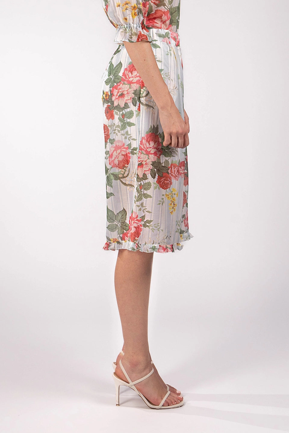 Designer Multicolor Women shorts, shop online with free delivery in UAE. Product gallery 4