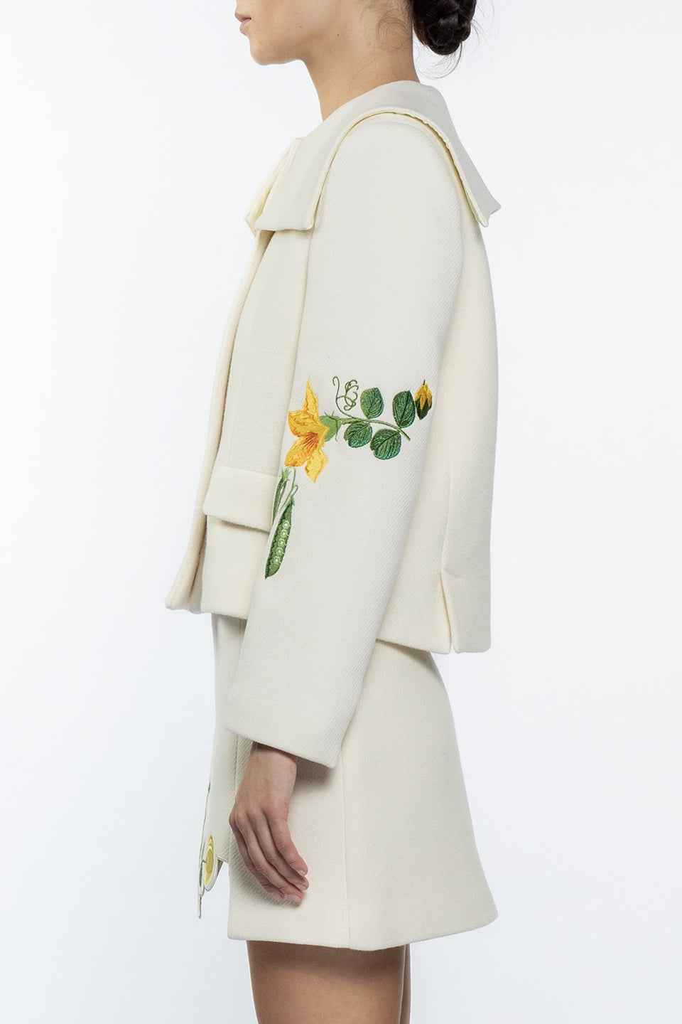 Designer White Women blazers, Jacket, shop online with free delivery in Dubai. Product gallery 3