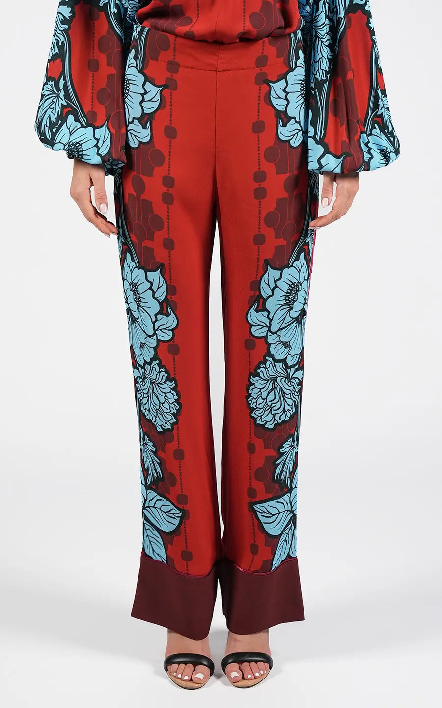 Shop online trendy Burgundy Women pants from Borgo de Nor Fashion designer. Product gallery 1