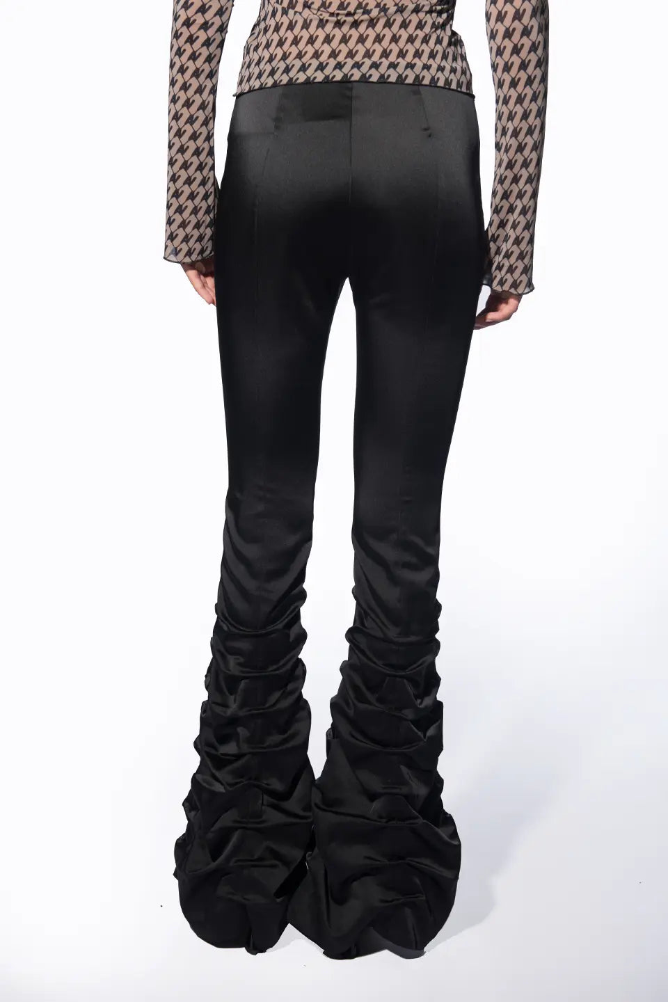 Designer Black Women pants, shop online with free delivery in Dubai. Product gallery 3