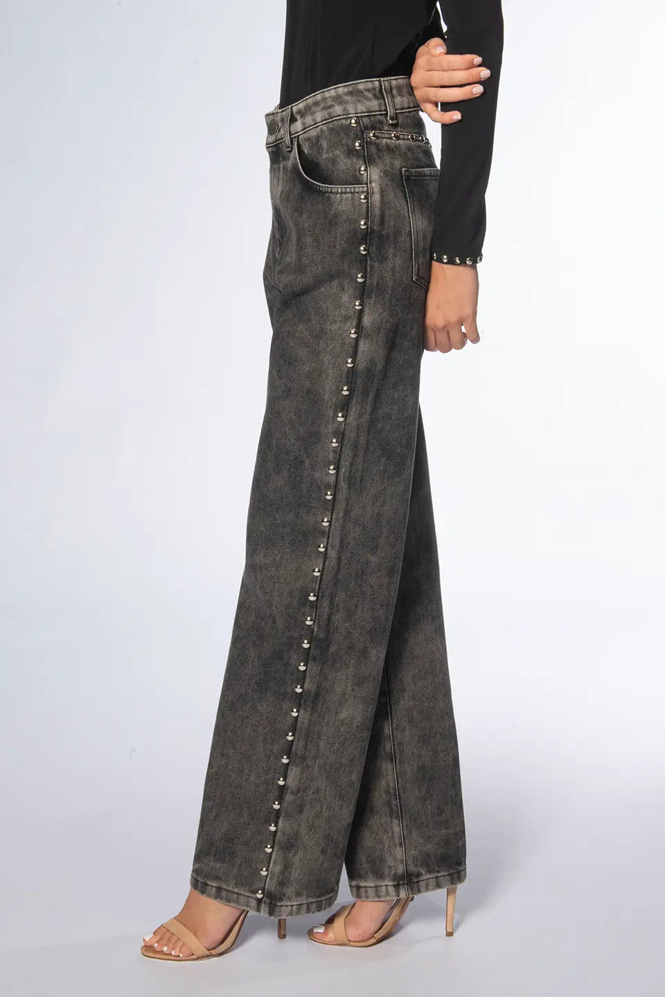 Designer Black Women pants, shop online with free delivery in UAE. Product gallery 5