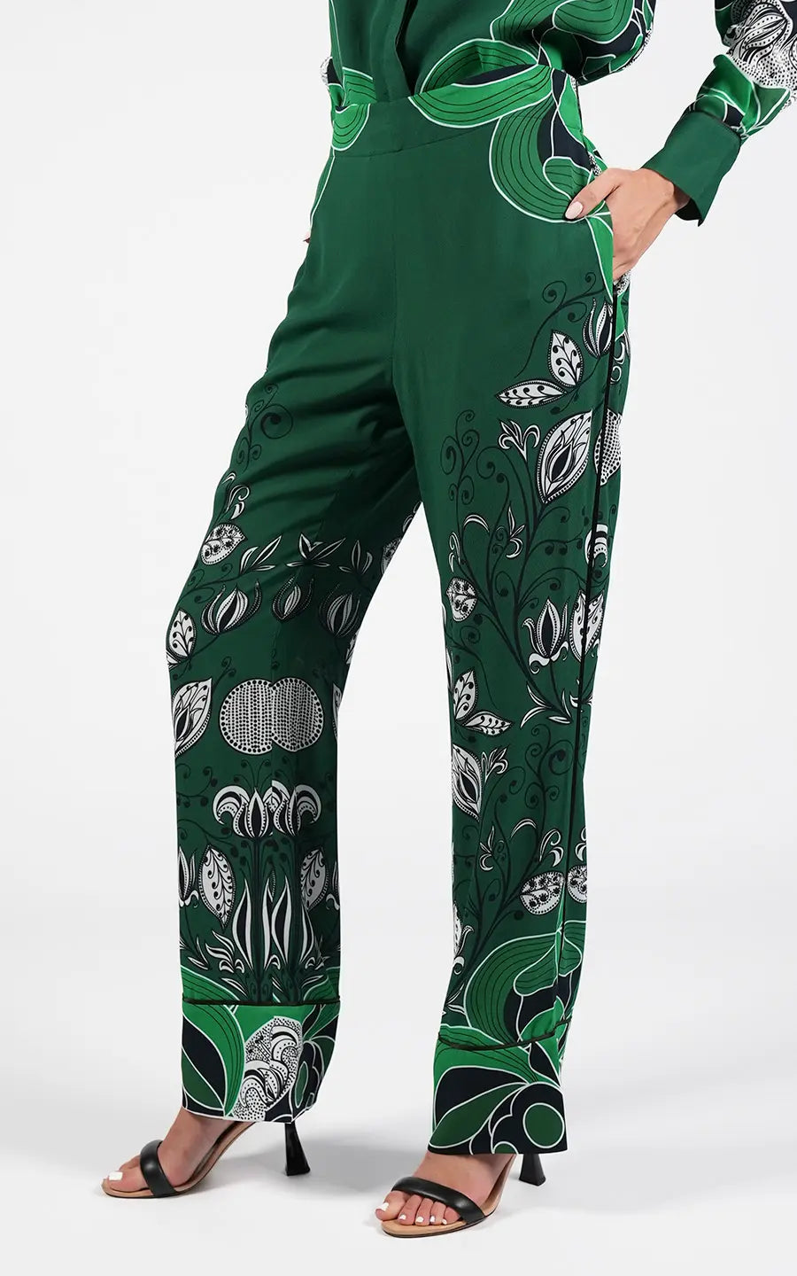 Designer Green Women pants, shop online with free delivery in UAE. Product gallery 4