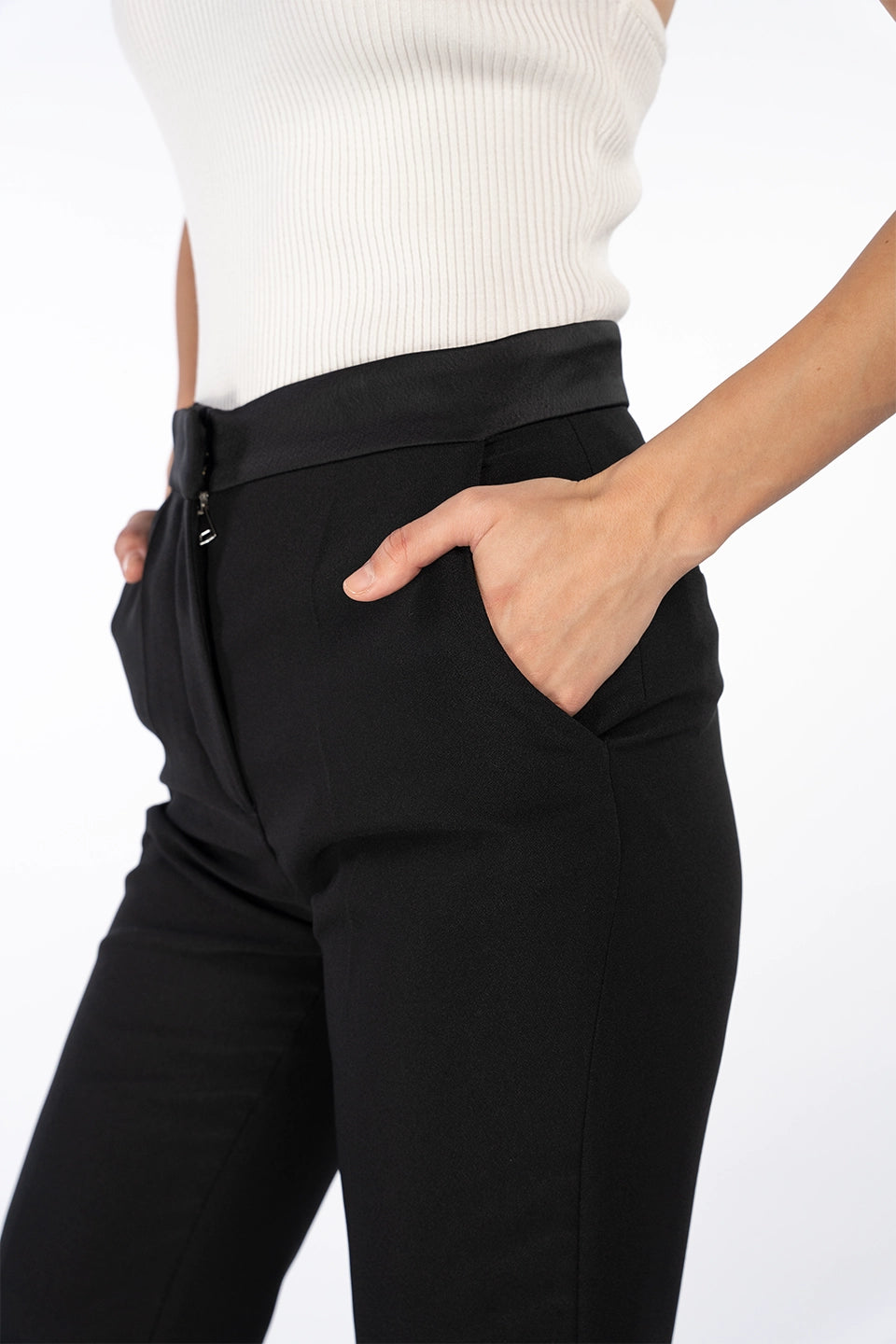 Designer Black Women pants, shop online with free delivery in UAE. Product gallery 5