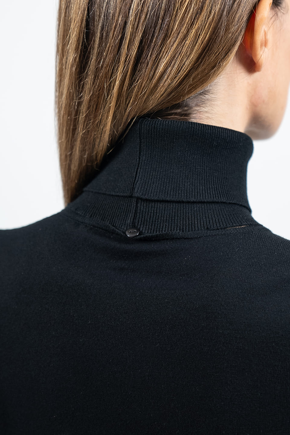 Designer Black Women long sleeve, shop online with free delivery in Dubai. Product gallery 3