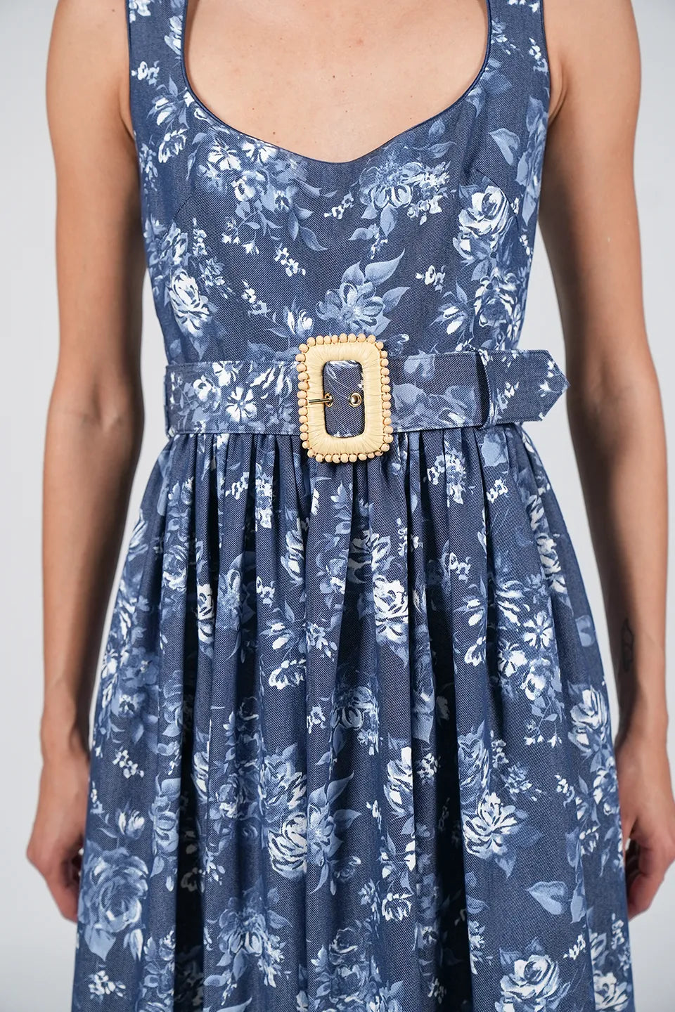 Designer Blue Midi dresses, shop online with free delivery in Dubai. Product gallery 3