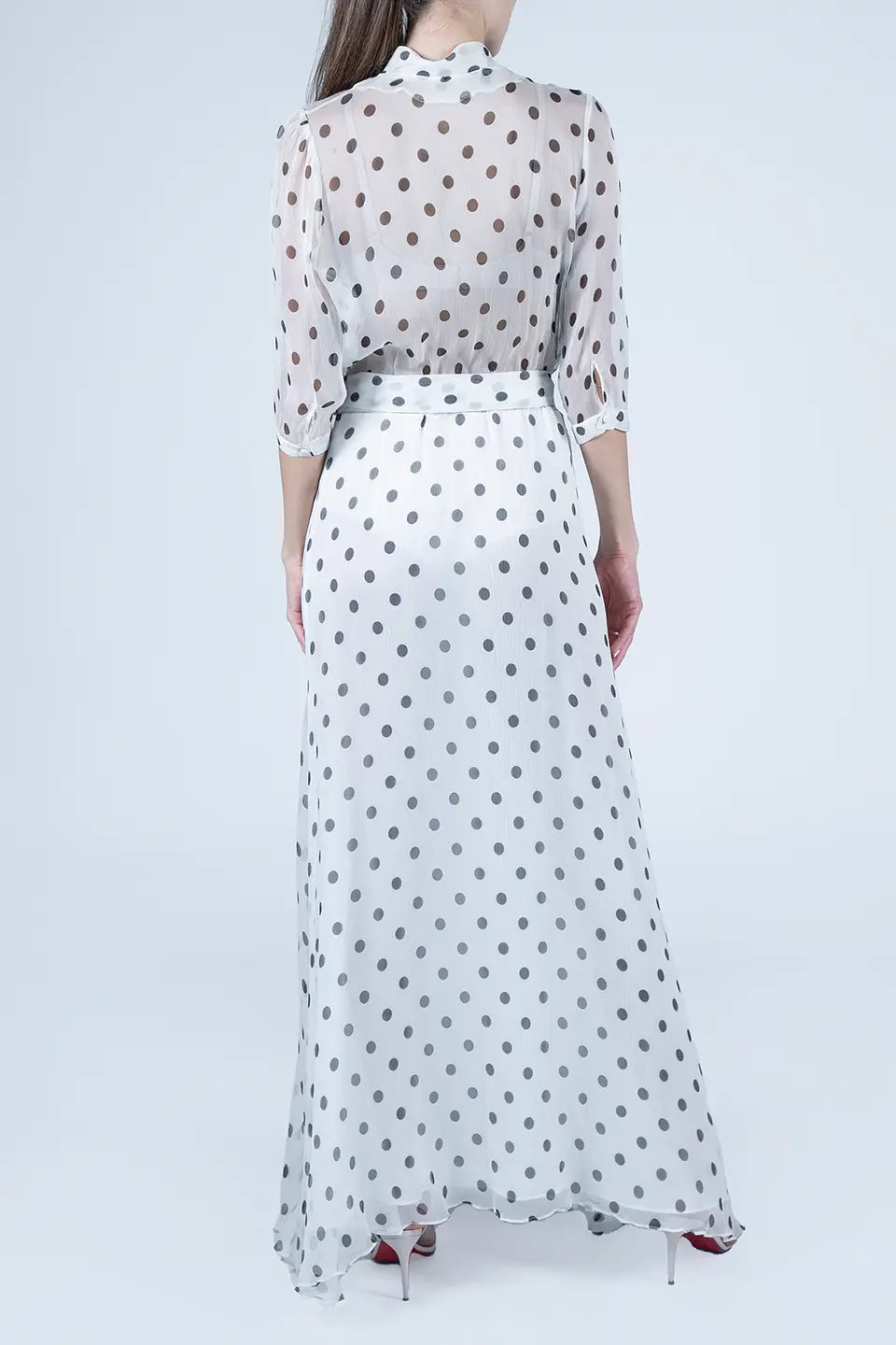 Designer White Maxi dresses, shop online with free delivery in Dubai. Product gallery 3