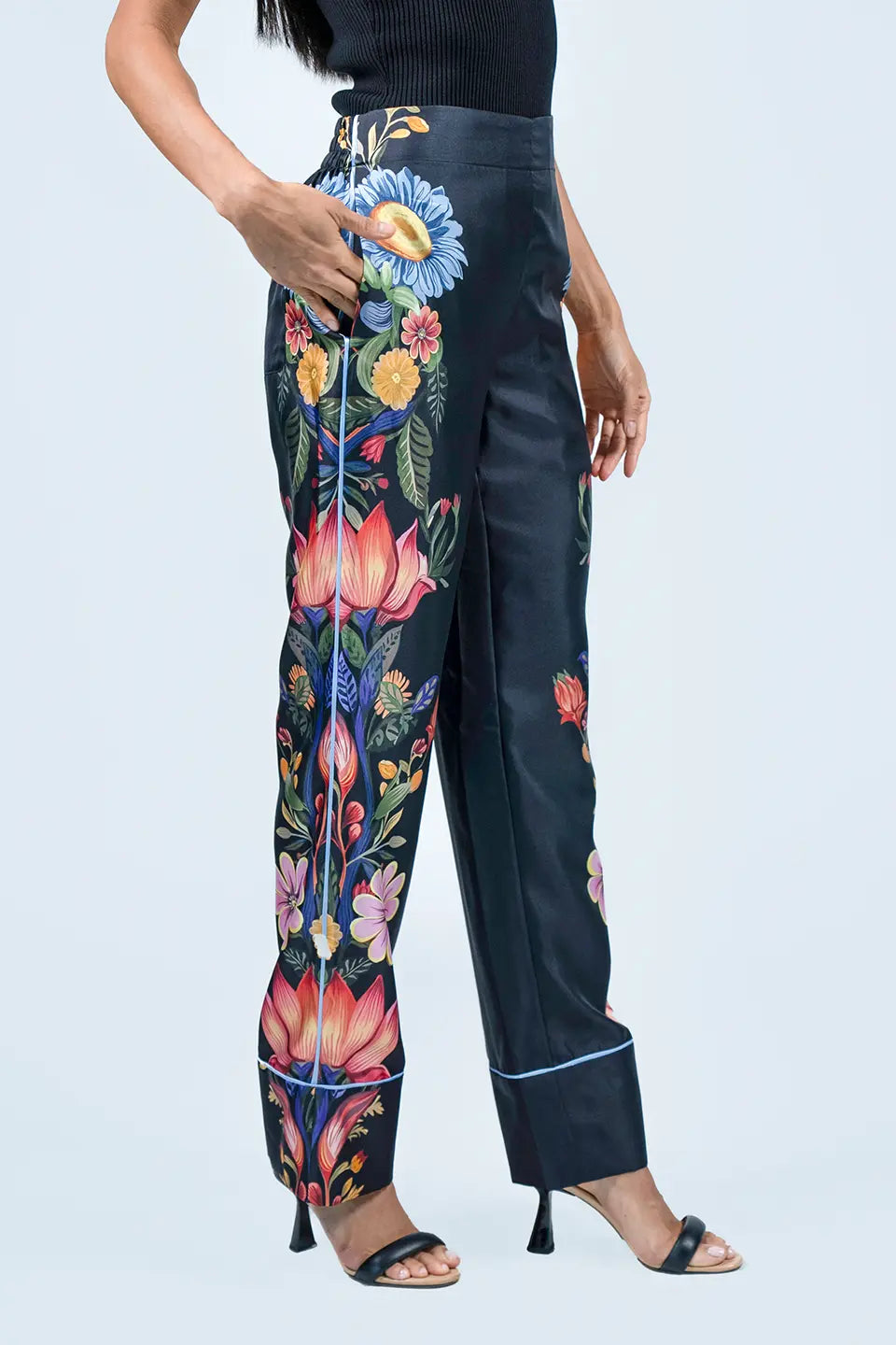 Designer Black Women pants, shop online with free delivery in UAE. Product gallery 2