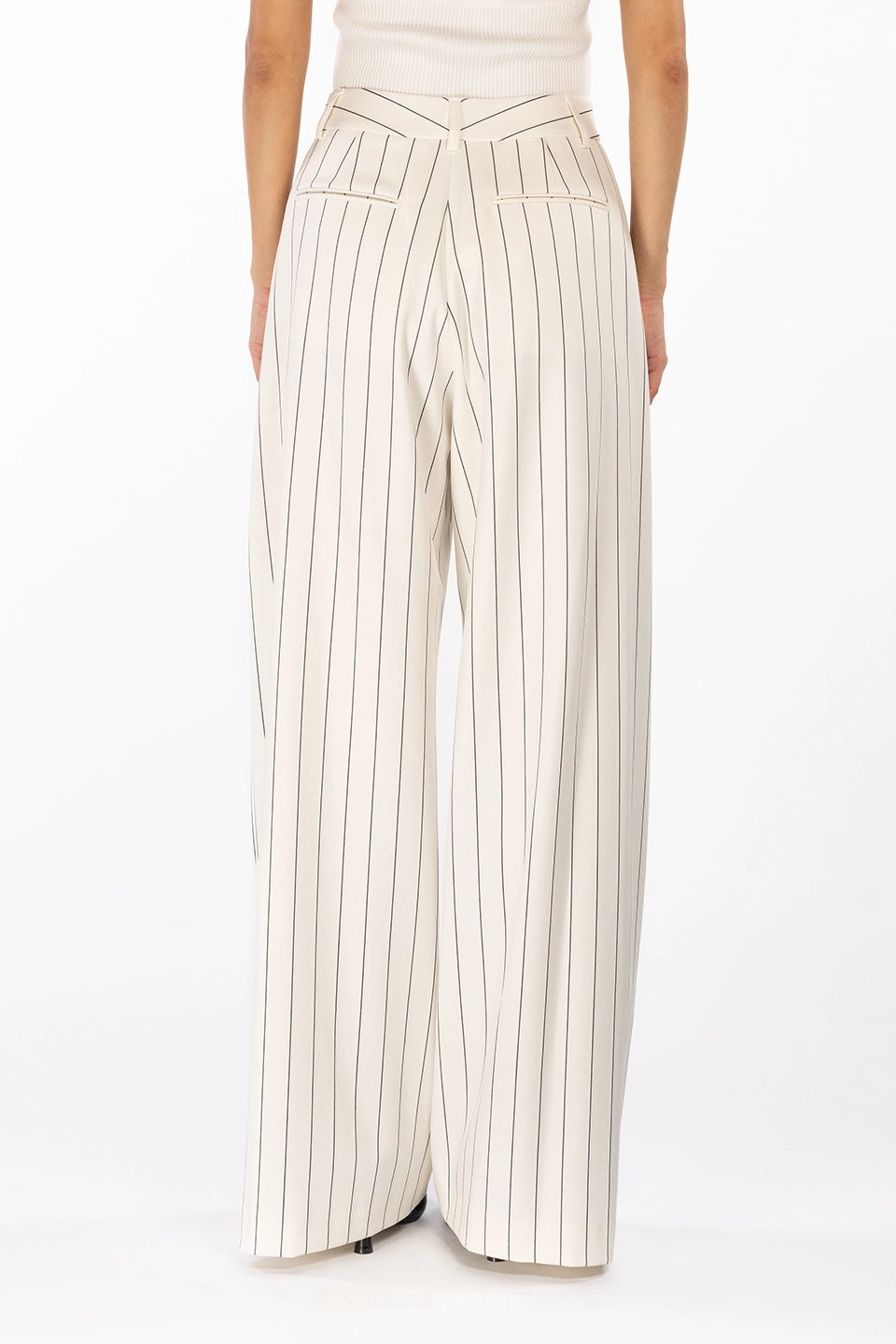 Designer White Women pants, shop online with free delivery in UAE. Product gallery 2
