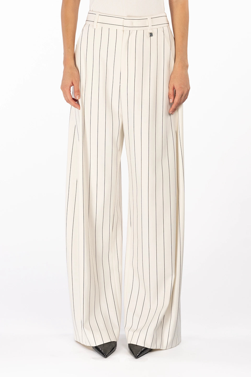 Shop online trendy White Women pants from Giuseppe Di Morabito Fashion designer. Product gallery 1
