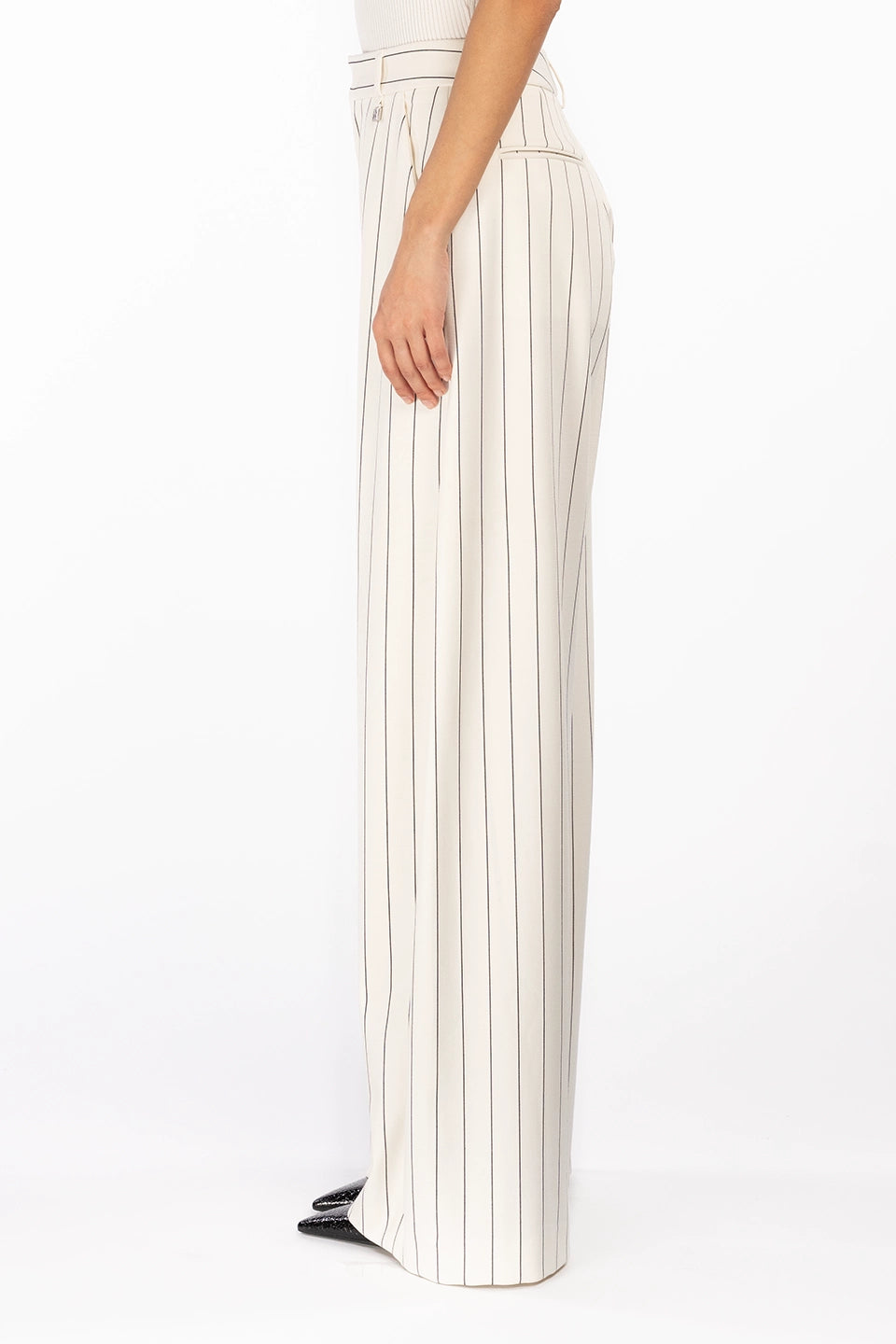 Designer White Women pants, shop online with free delivery in UAE. Product gallery 4