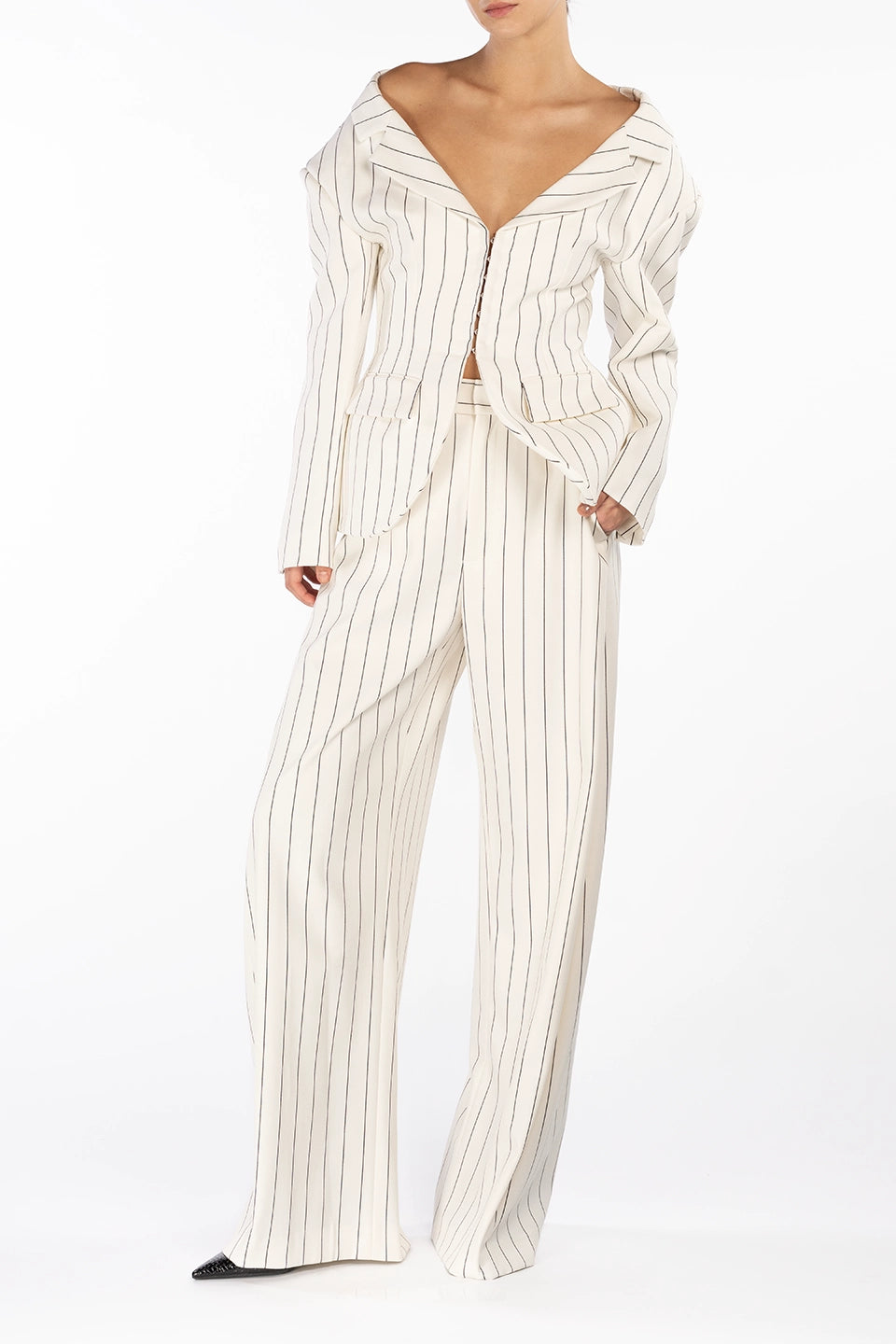 Designer White Women blazers, Jacket, shop online with free delivery in UAE. Product gallery 6