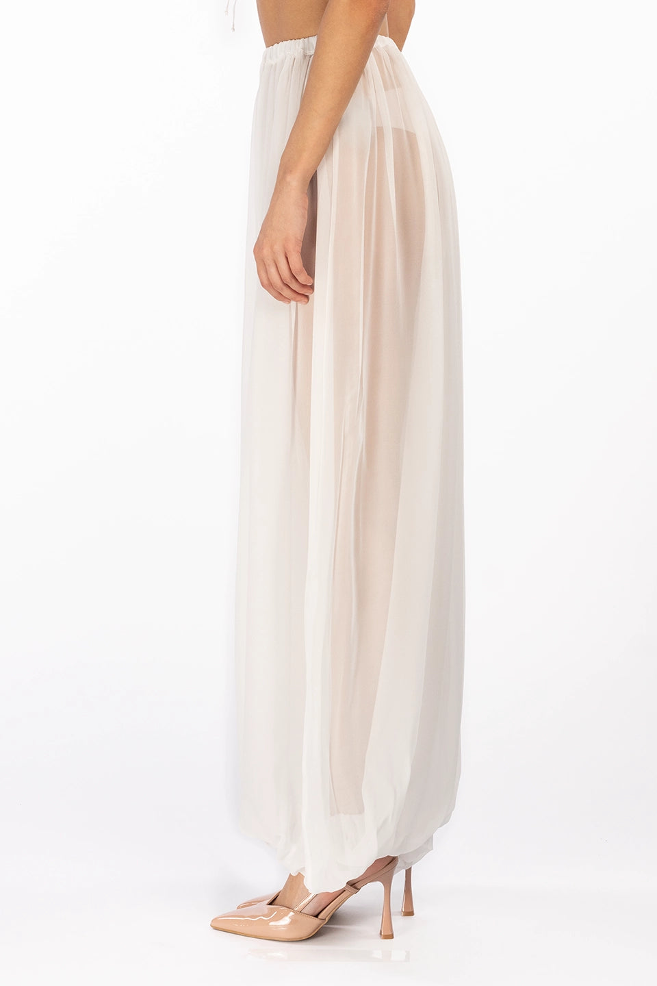 Designer White Women pants, shop online with free delivery in Dubai. Product gallery 3