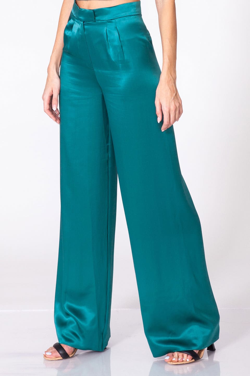 Buy Willow Trousers For Women. Product gallery 1