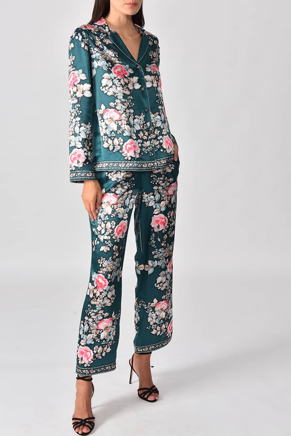 Thumbnail for Product gallery 5, Model wearing satin pyjama style jacket from fashion designer Vilshenko, in full body pose